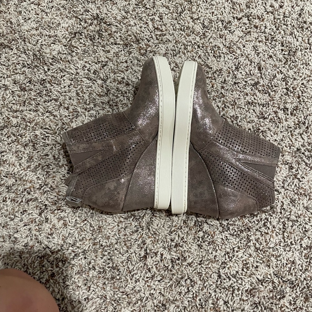 NWOT wedges sofft - Picture 7 of 10